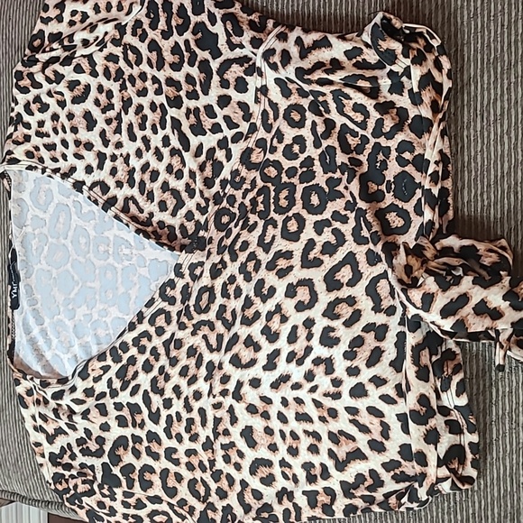 YMI Animal Print Crossover Blouse - Picture 10 of 10